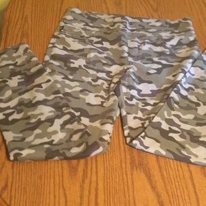 Rock & Republic Denim jeggings size 16